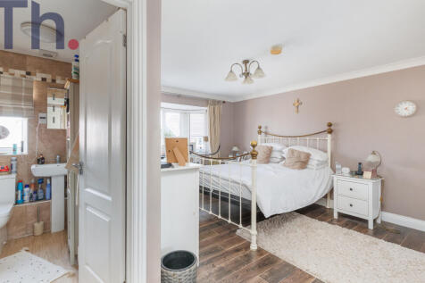 Bedroom 1 with En-Suite