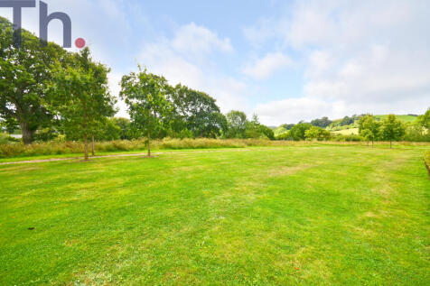 Communal Grounds.JPG