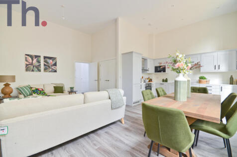 Open Plan Living/Dining/Kitchen