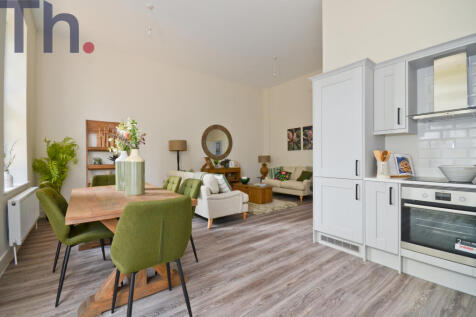 Open Plan Living Room &amp; Kitchen