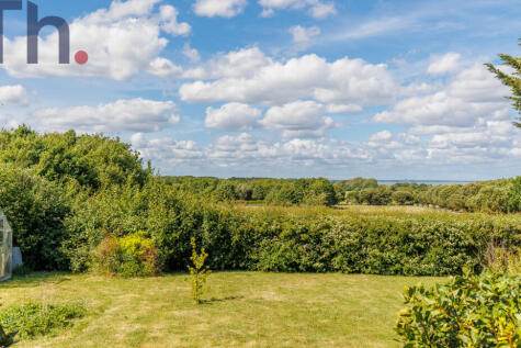 Countryside &amp; Solent Views