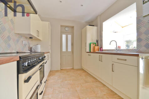 Kitchen.JPG