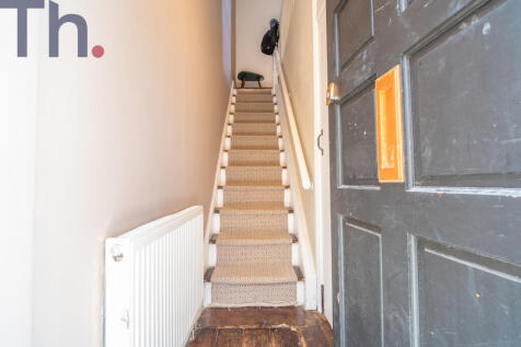 Private Entrance &amp; Stairs