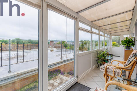 Conservatory overlooking Terrace