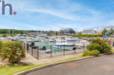 On the edge of the Marina