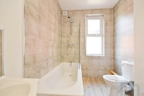 5 Victoria - Bathroom