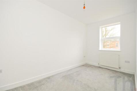 Bedroom 2.JPG