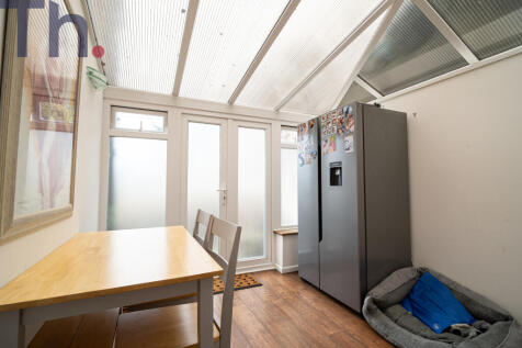 Conservatory/Breakfast Room