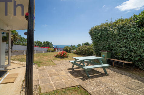 Patio &amp; Garden Area