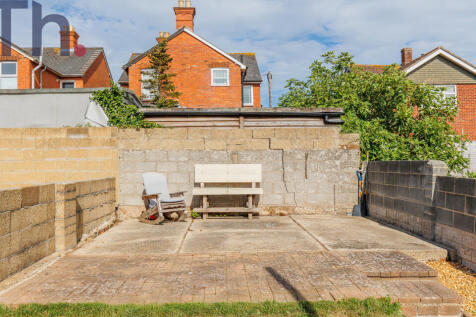 Sunny Rear Garden