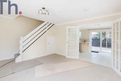 Lounge &amp; Dining Area