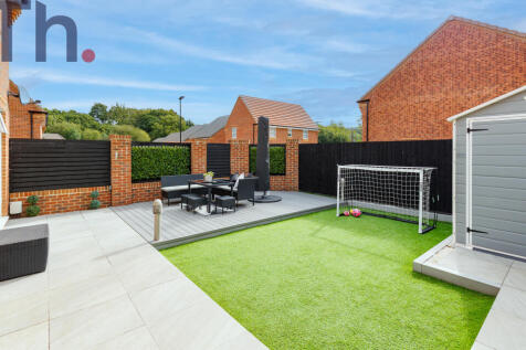 Easily Maintained Rear Garden