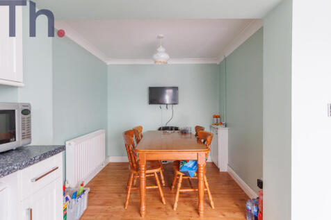 Breakfast/Dining Room