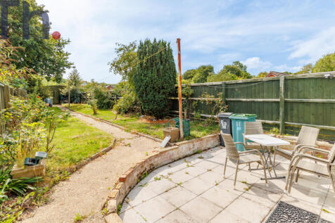 Patio &amp; Garden Area