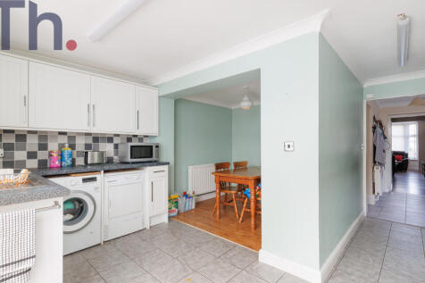 Kitchen &amp; Breakfast/Dining Room