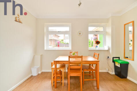 Dining Area.JPG