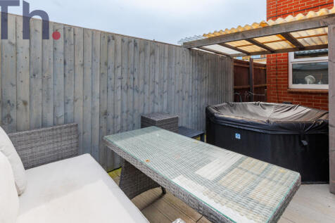 Outdoor Dining Area