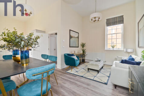 Open Plan Lounge-Dining &amp; Kitchen