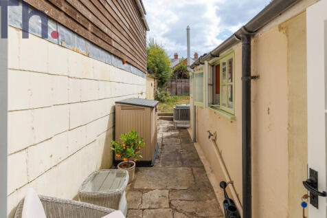Access to Garden