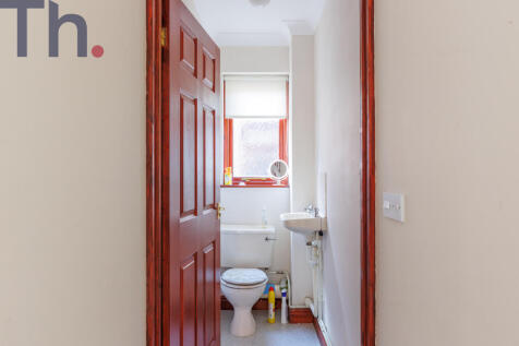 Downstairs Cloakroom WC