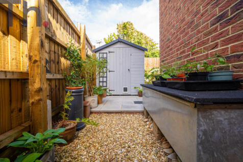 Lushington Garden Shed