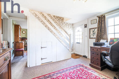 Entrance &amp; Stairs