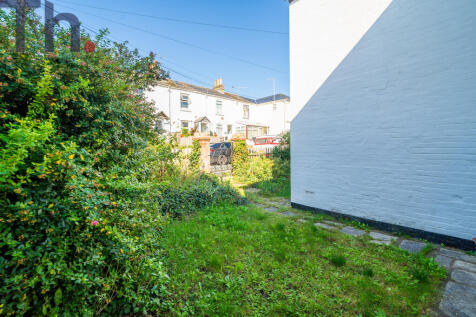 Front Garden Area