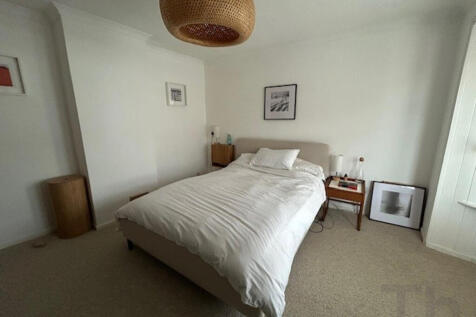 Bed 1