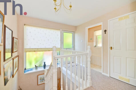 Ground Floor Landing.JPG