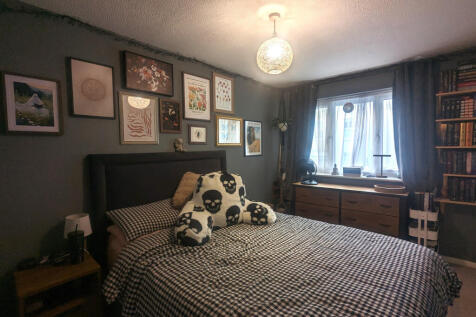 PXL_20251204_143056998