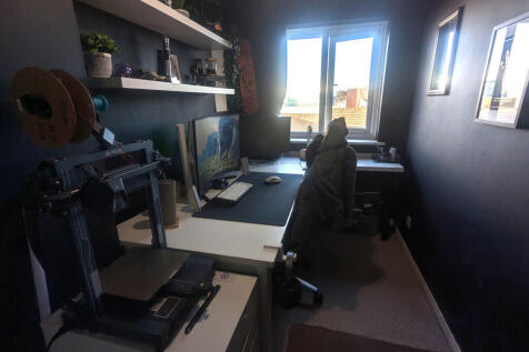 PXL_20251204_143244004