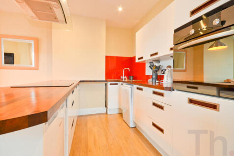 Kitchen area.JPG