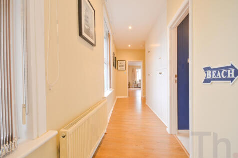 Hallway.JPG