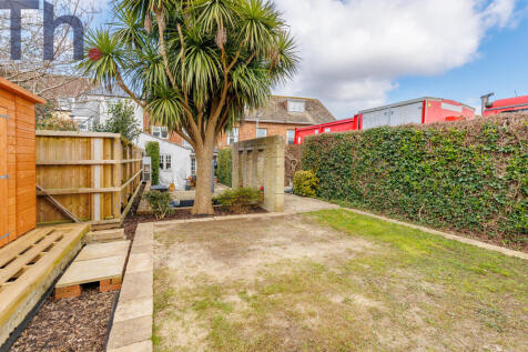 Lawned Garden