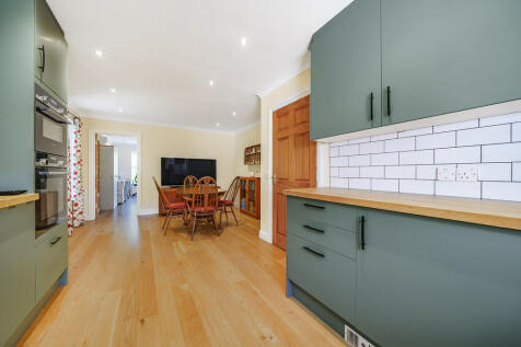 Kitchen/Dining Ro...