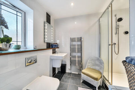 Guest En-Suite