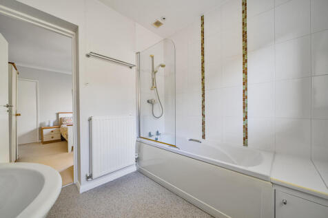 Bedroom 2 Ensuite