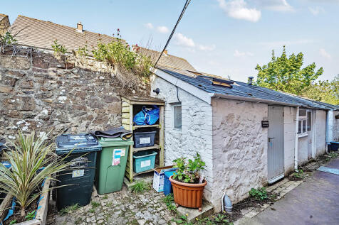 Utility Room (2)