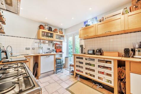Kitchen 2
