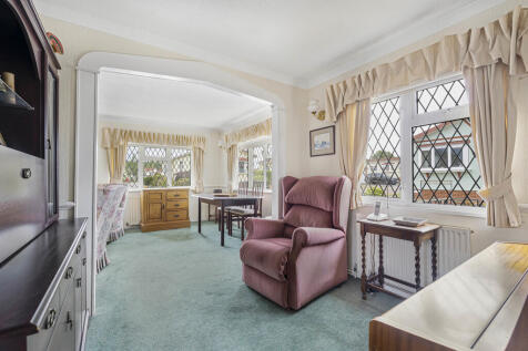 Dining Room (2)