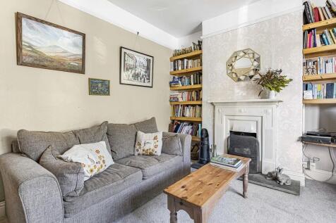 Living room (2)
