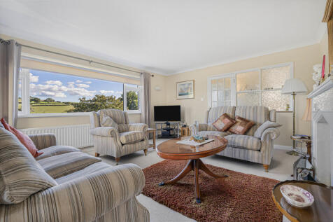 Living room (2)