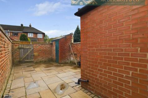 CAM03850G0-PR0045-STILL018.jpg