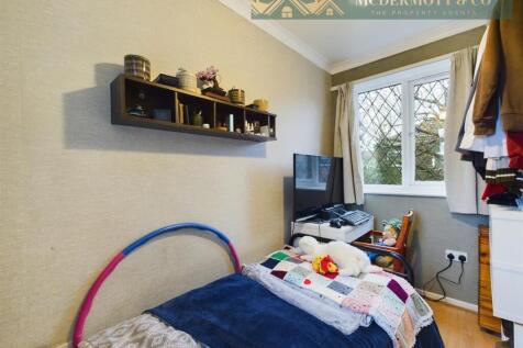 CAM03850G0-PR0069-STILL014.jpg