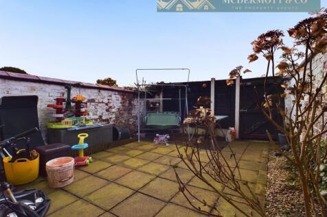 CAM03850G0-PR0074-STILL013.jpg