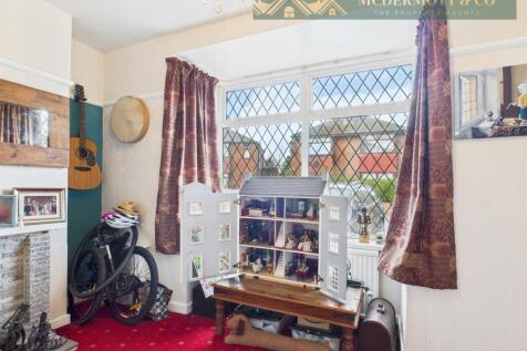 CAM03850G0-PR0112-STILL002.jpg