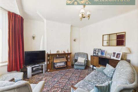 CAM03850G0-PR0131-STILL004.jpg