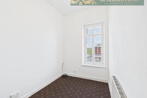 CAM03850G0-PR0133-STILL021.jpg