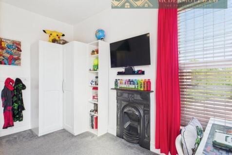 CAM03850G0-PR0139-STILL057.jpg