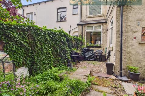 CAM03850G0-PR0143-STILL039.jpg